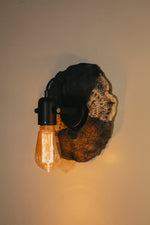 Cargar imagen en el visor de la galería, Ceramic Light / Round Black Raku
